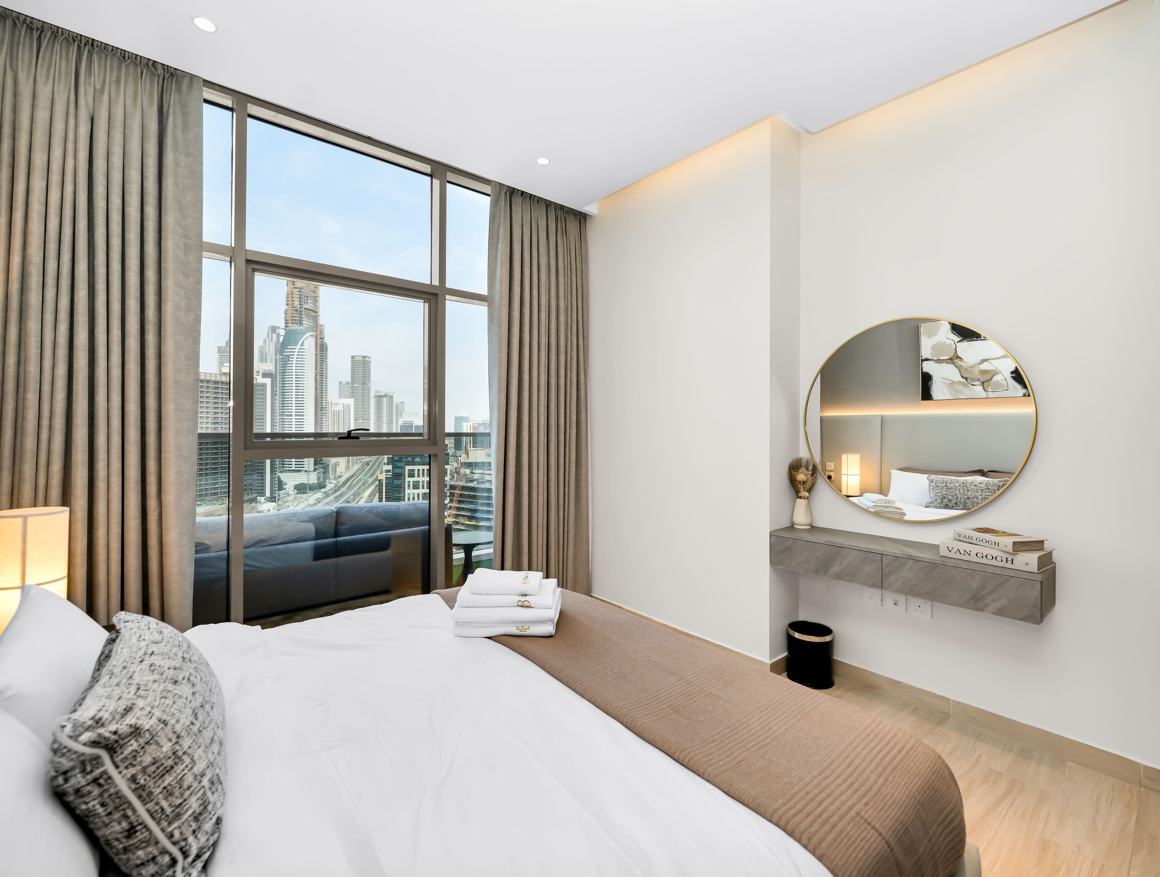 Burj Khalifa and Canal views | 3 Bedroom premium Apartment | Fully Furnished - Thumbnail 9