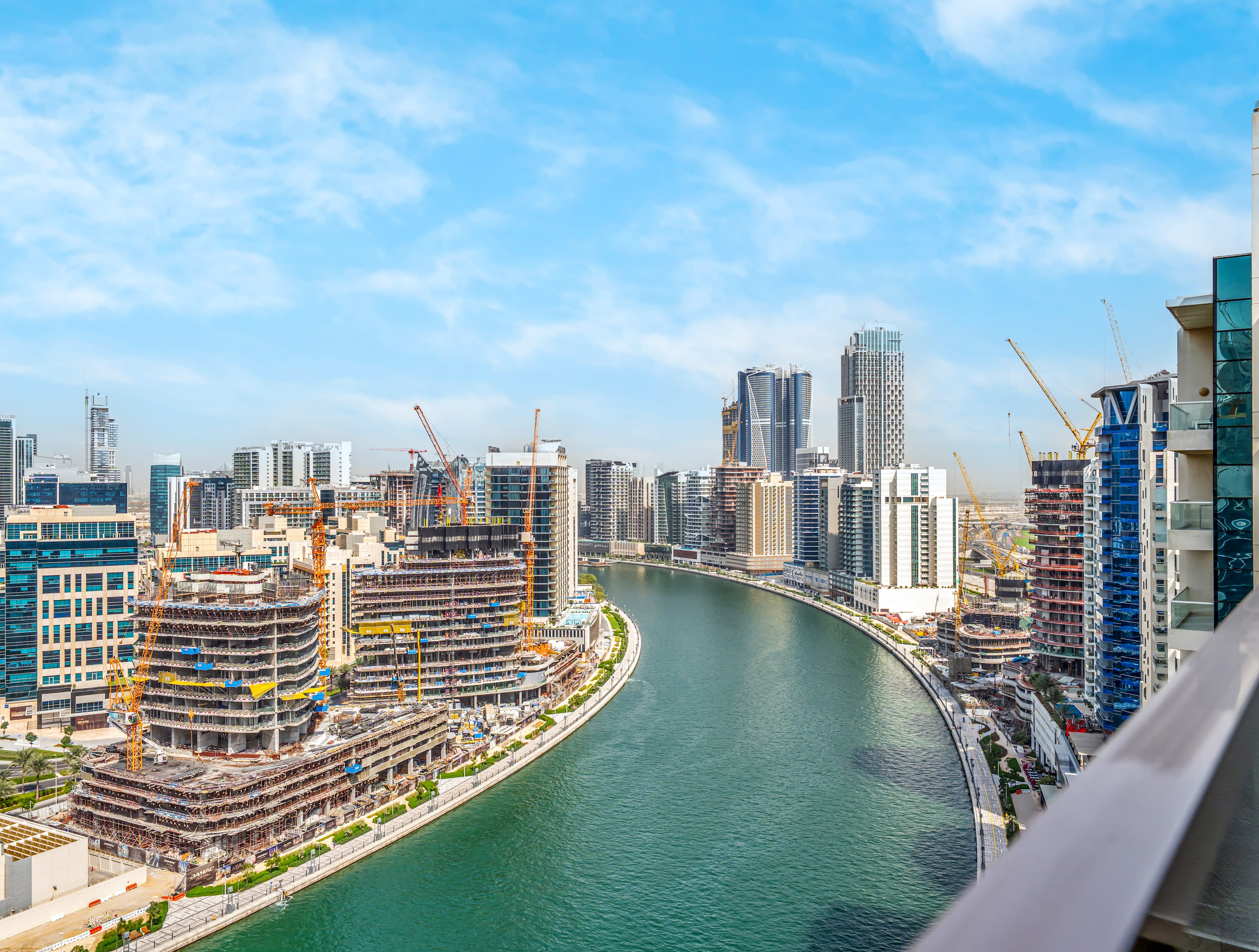 Burj Khalifa and Canal views | 3 Bedroom premium Apartment | Fully Furnished - Thumbnail 22