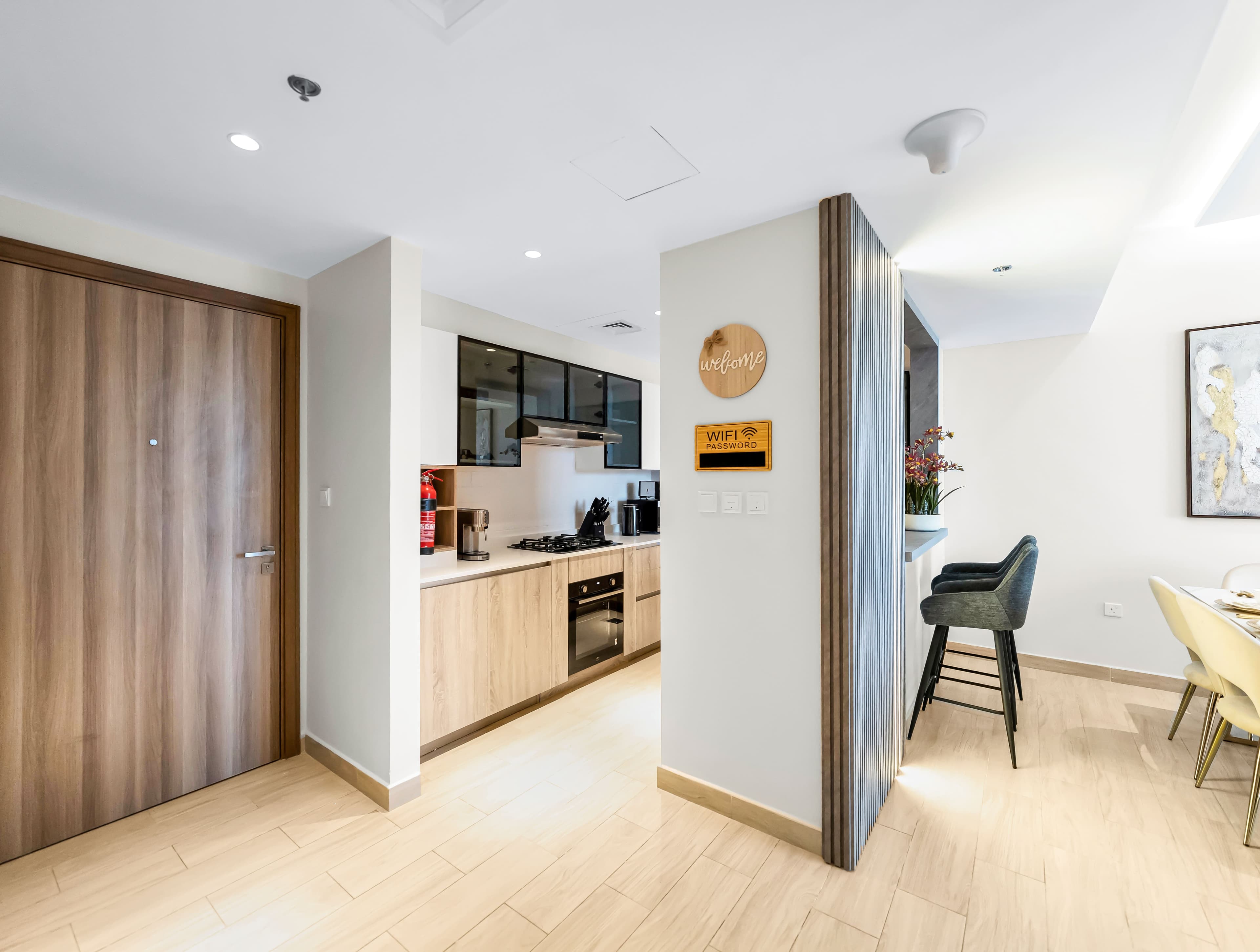 Burj Khalifa and Canal views | 3 Bedroom premium Apartment | Fully Furnished - Thumbnail 25