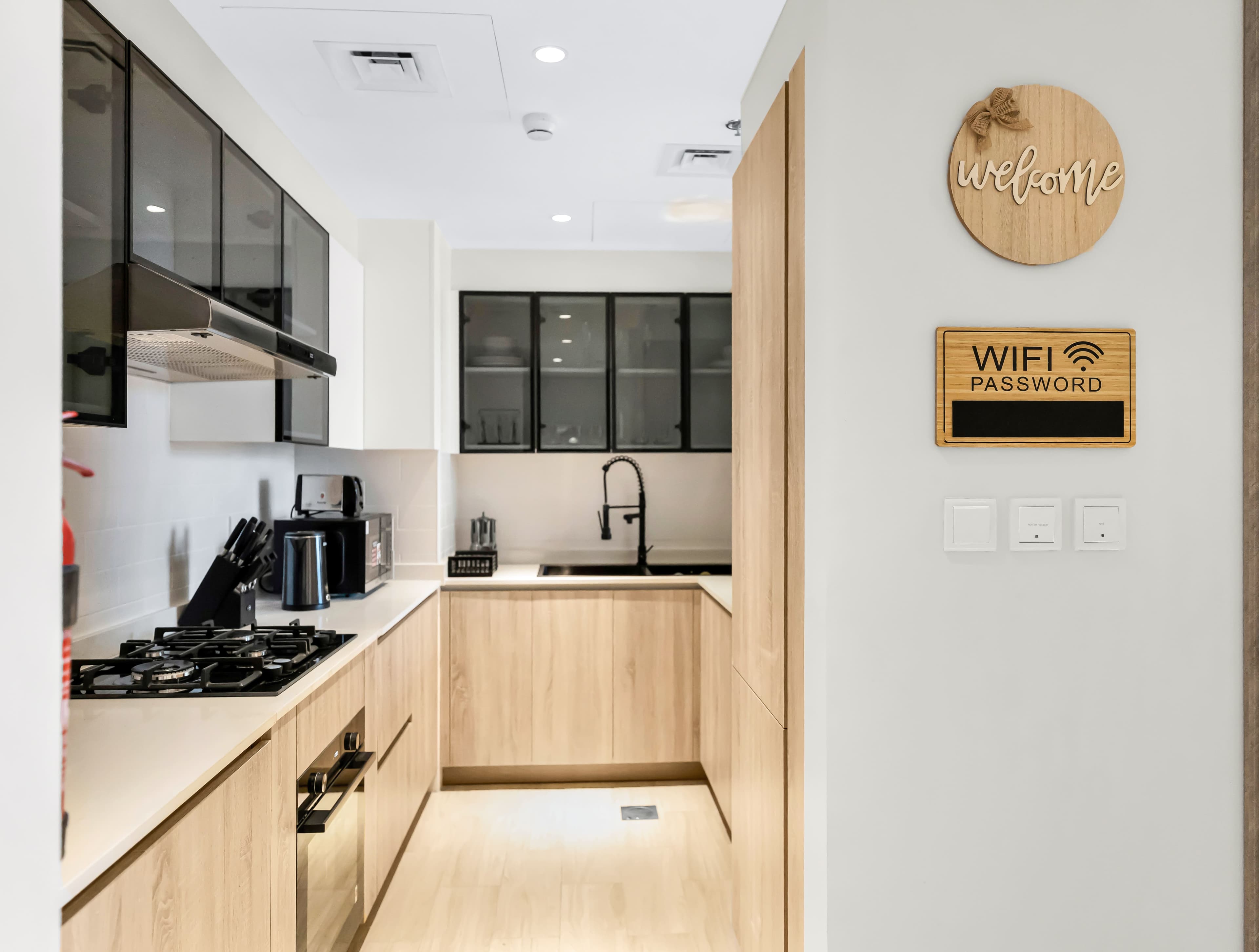 Burj Khalifa and Canal views | 3 Bedroom premium Apartment | Fully Furnished - Thumbnail 28