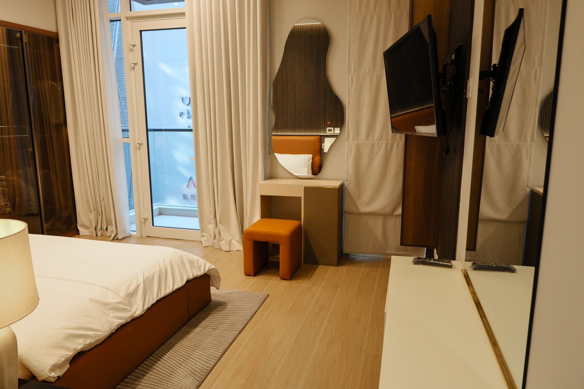 Elegant Downtown | 3 bedrooms Apartment | Fully Furnished | Dual Balcony - Thumbnail 13