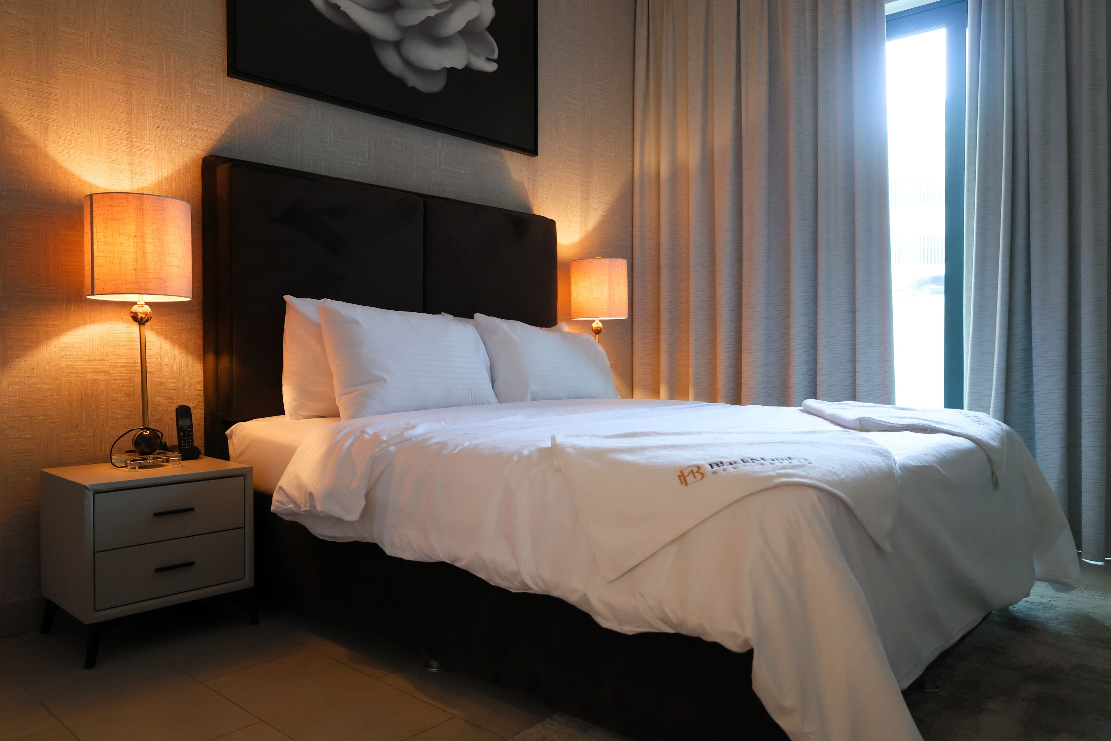 Sobha Hartland - Waves - Thumbnail 10