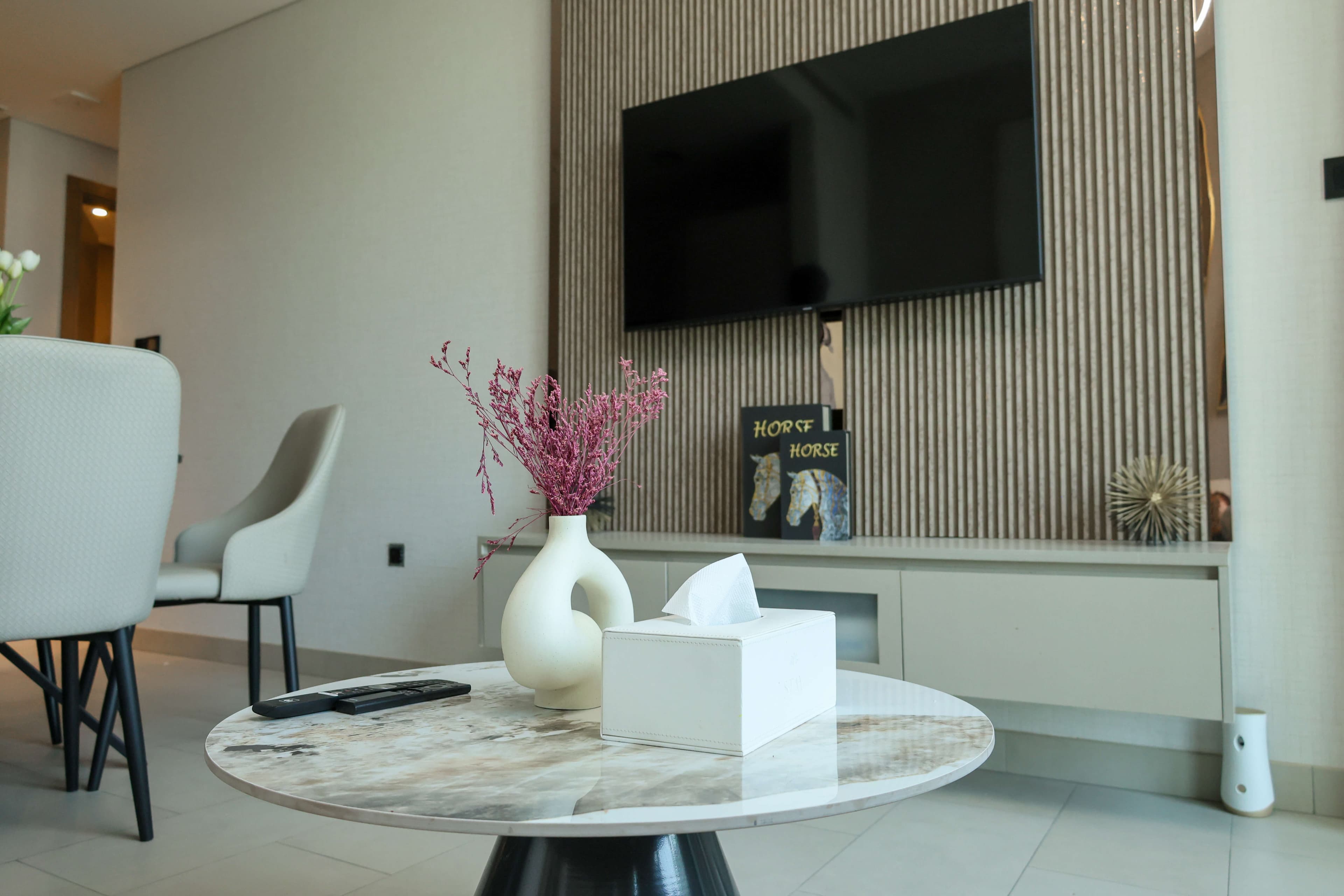 Sobha Hartland - Waves - Thumbnail 16